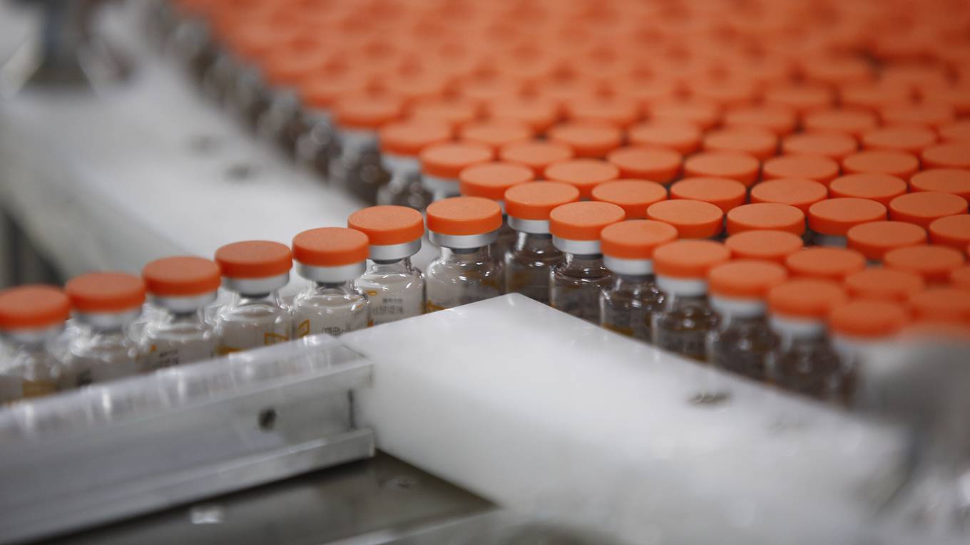 barroso7_VCGVCG via Getty Images_covidvaccine