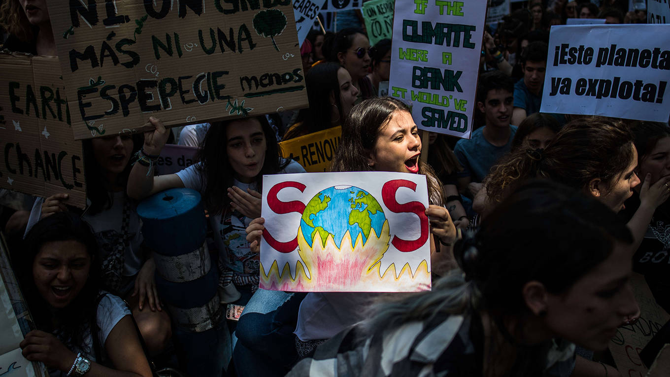 hoyer9_Marcos del MazoLightRocket via Getty Images_climatechangeprotest