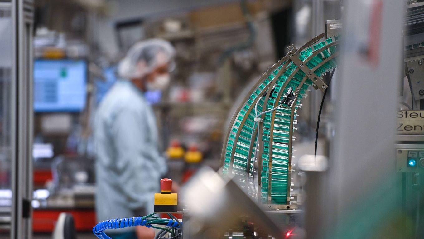 james176_INA FASSBENDERAFP via Getty Images_covid vaccine manufacture