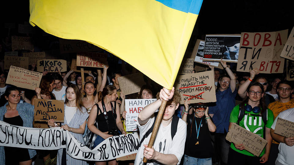 Trumpov mirovni načrt za Ukrajino deležen dodatnih kritik in predlogov