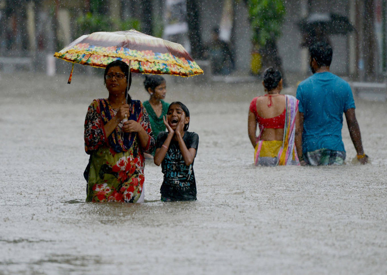 women flooding