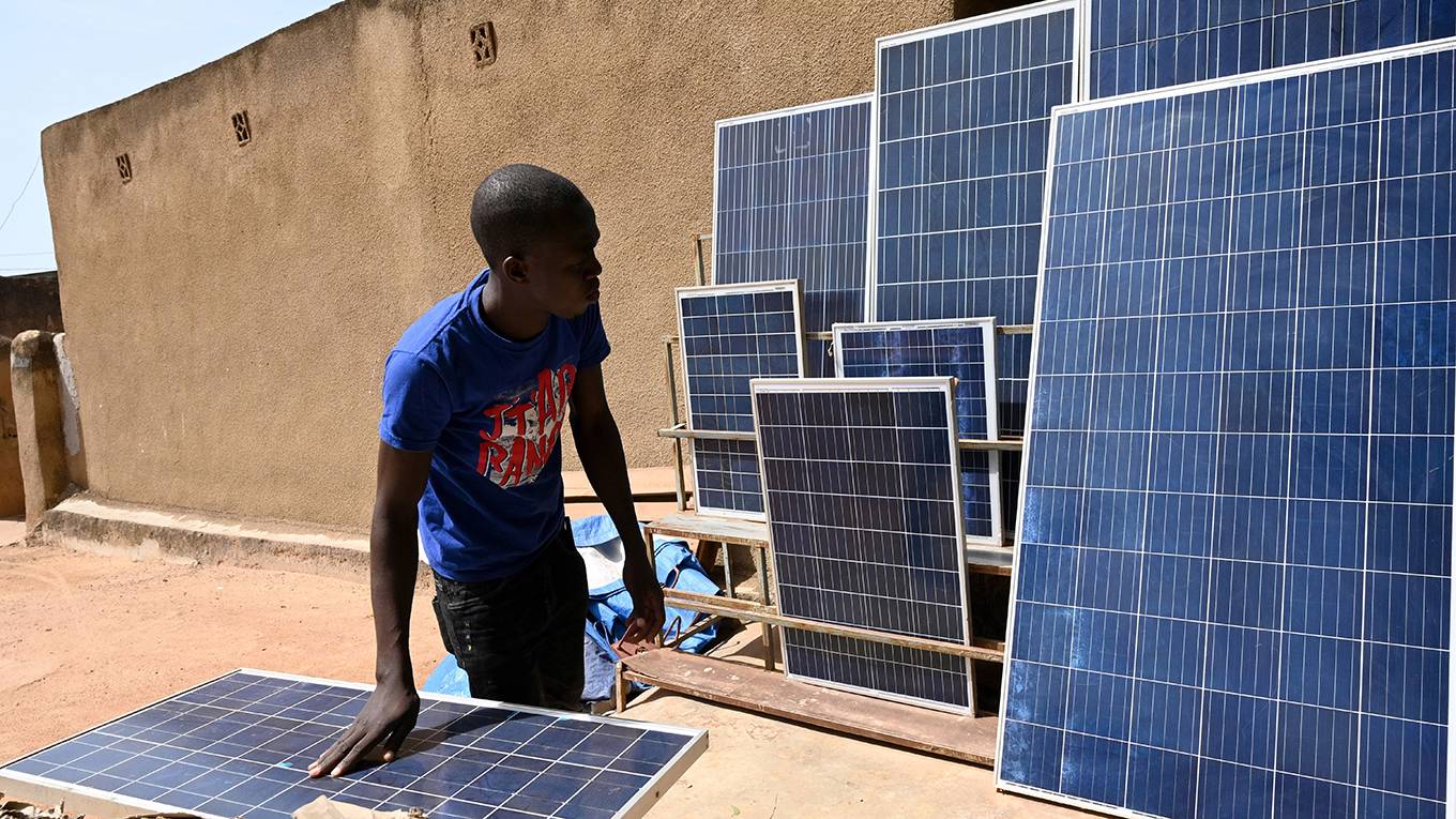 gbadegesin1_ISSOUF SANOGOAFP via Getty Images_africasolarenergypanels