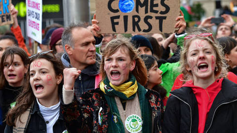 thunberg1_EMMANUEL DUNANDAFP via Getty Images_climateprotestkids