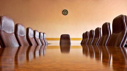 roe38_CimmerianGettyImages_conferencetablechairs