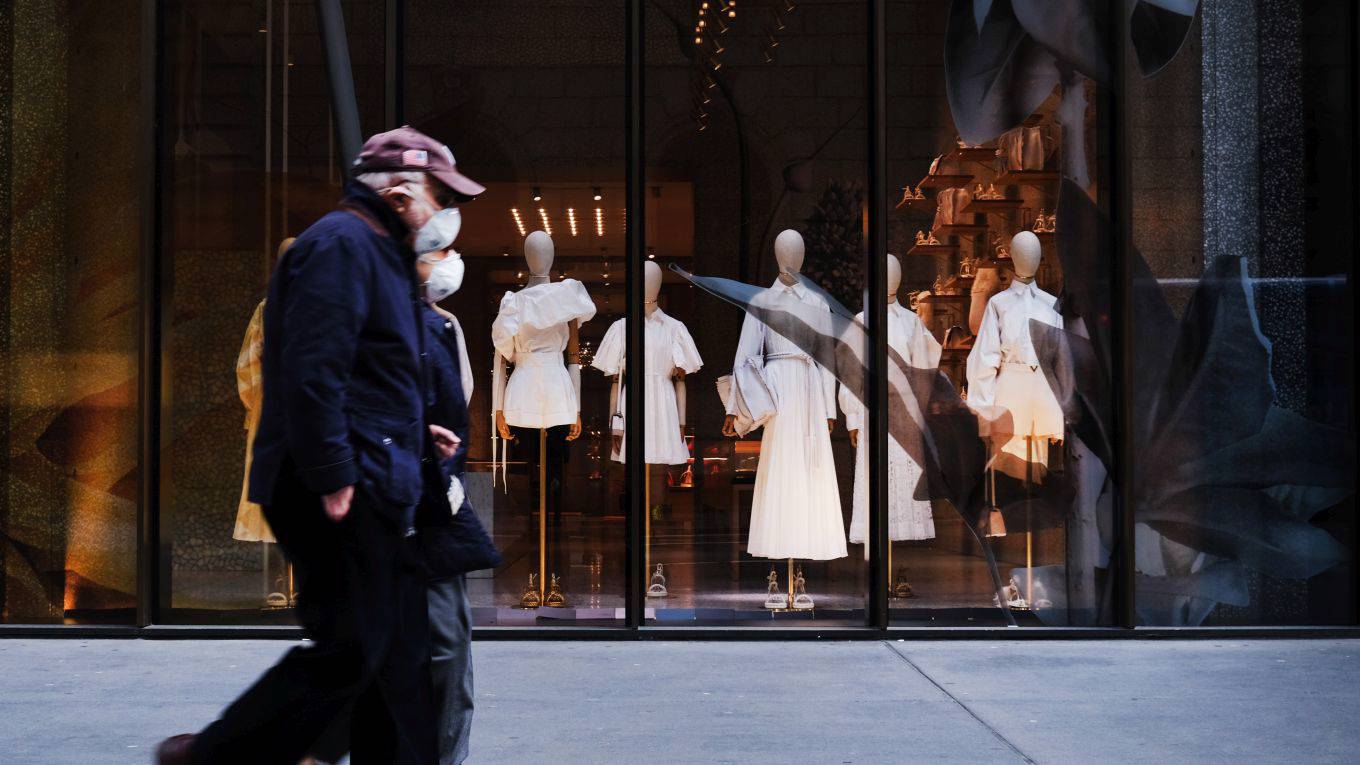 elerian130_Spencer PlattGetty Images_shoppers
