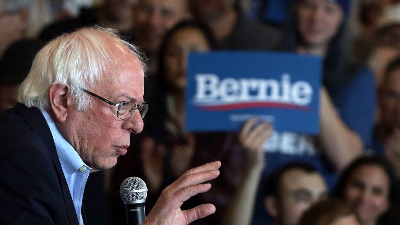 acemoglu17_ Alex WongGetty Images_bernie sanders