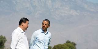 Obama and Xi walking