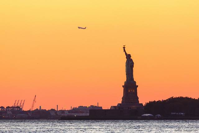Statue of Liberty at Sunset_Loic Lagard_Flickr