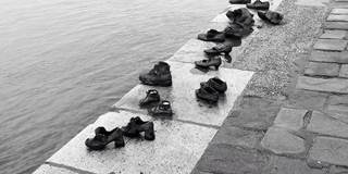 Shoes jewish victims Budapest