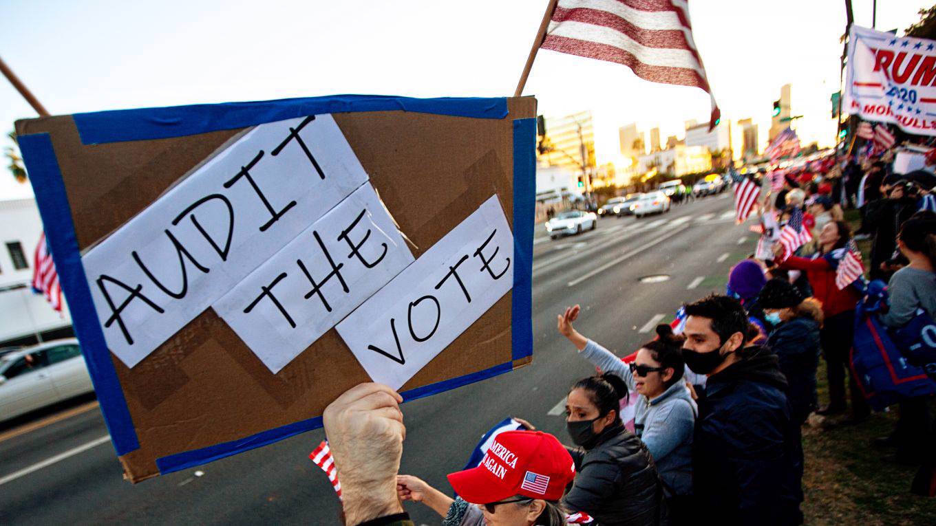 rodrik178_Jason Armond Los Angeles Times via Getty Images_trump supporters