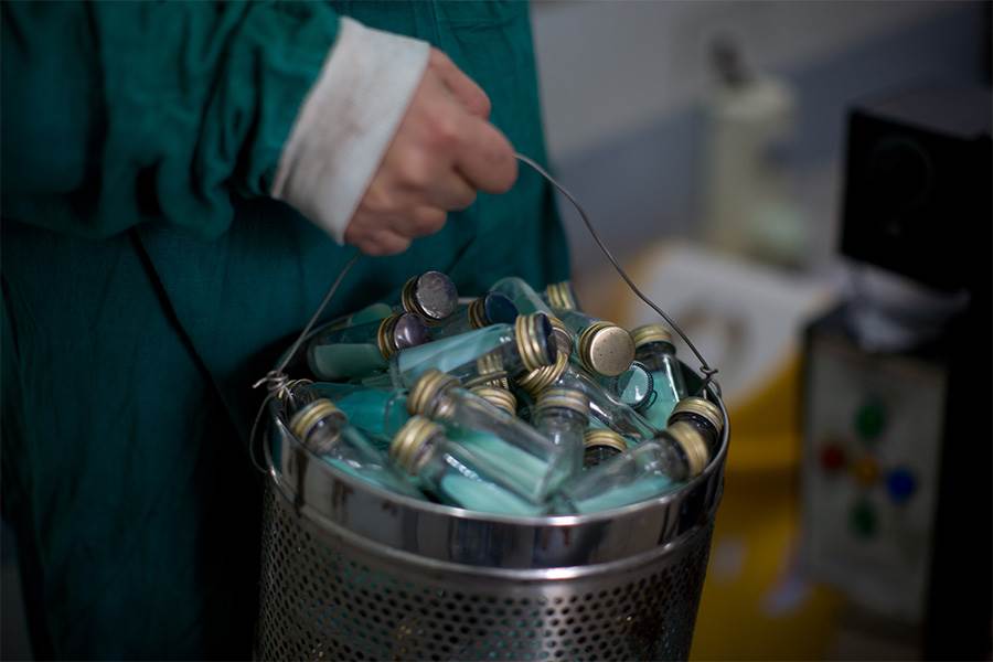 sputum collection bottles