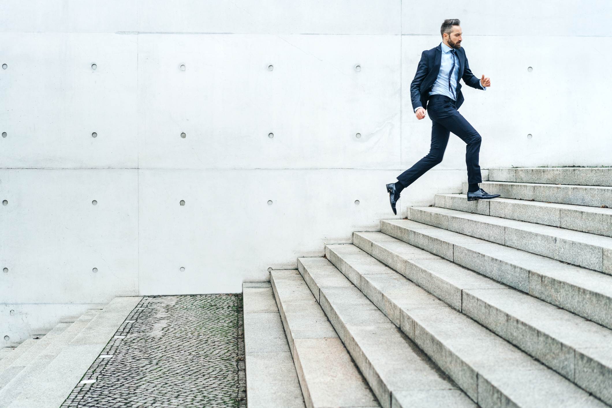 varoufakis23_Nikada_Getty Images_worker running