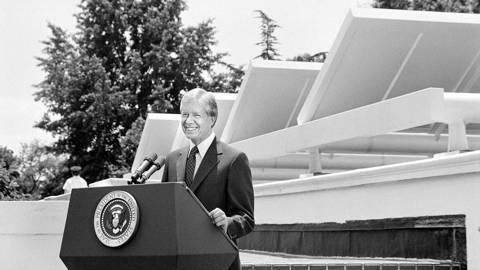 frankel147_ Universal History ArchiveUniversal Images Group via Getty Images_jimmy carter