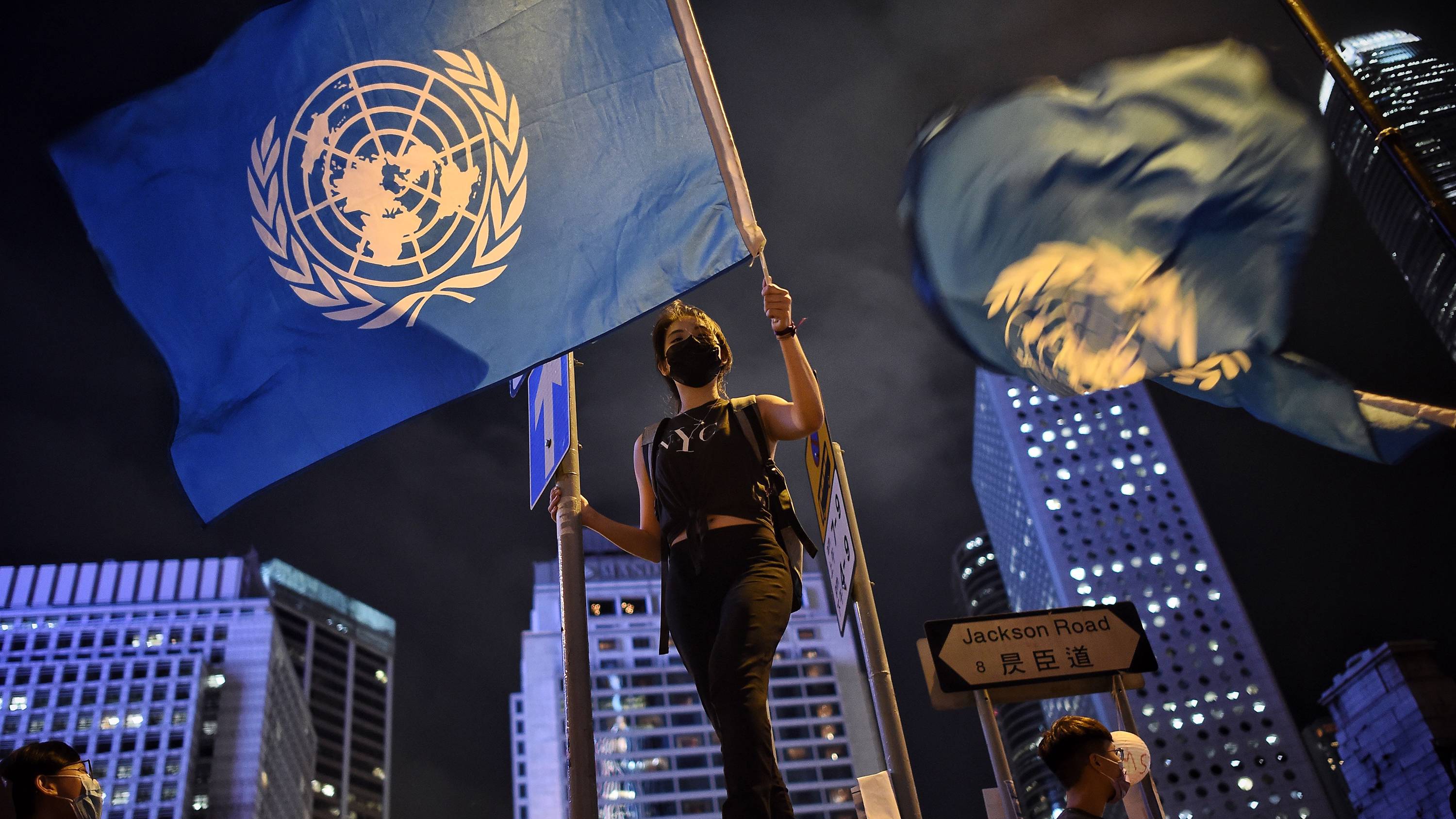 ylee1_LILLIAN SUWANRUMPHAAFP via Getty Images_hongkongUNflagprotest