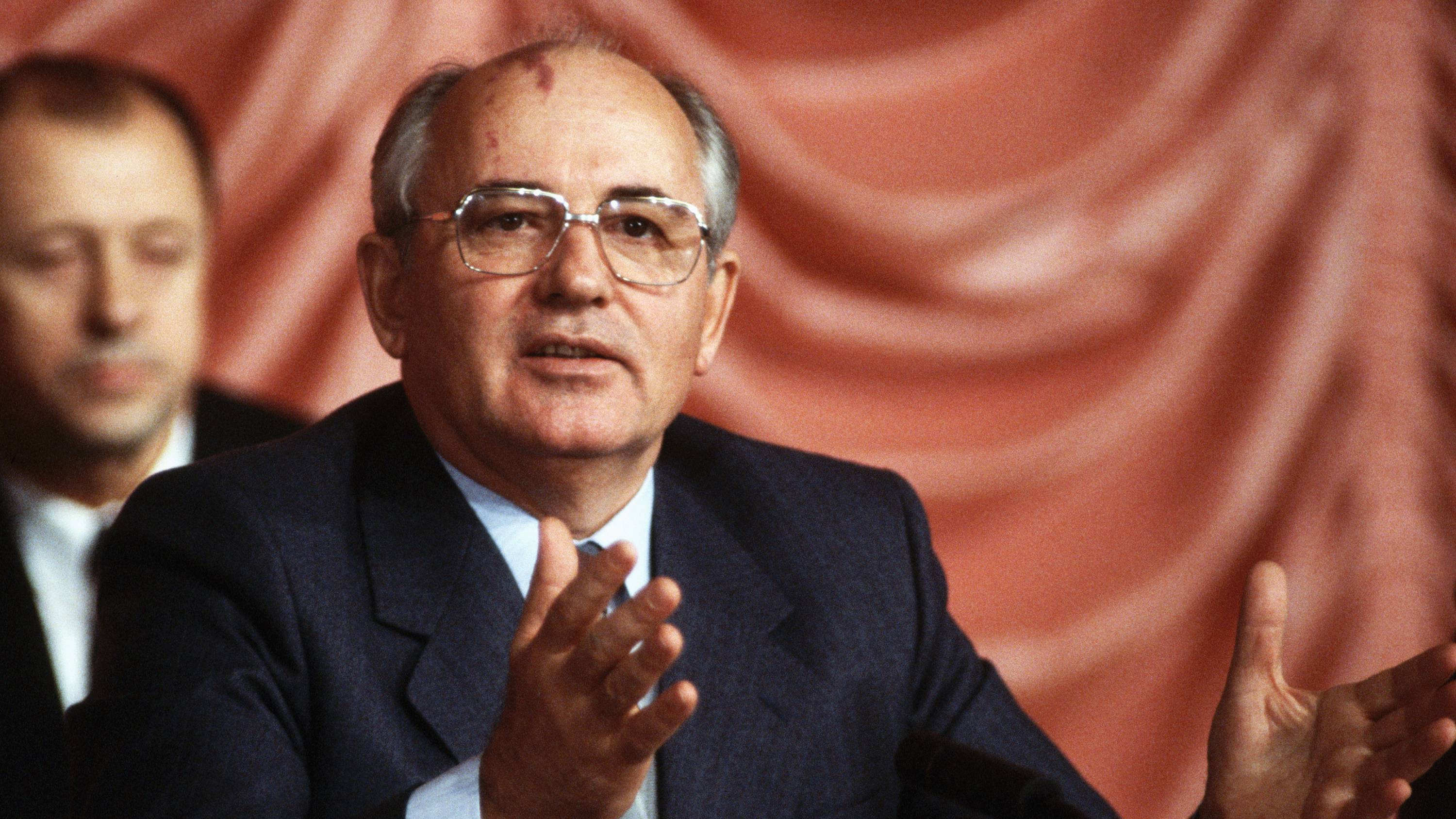 kolesnikov11_Peter TurnleyCorbisVCG via Getty Images_mikhailgorbachev