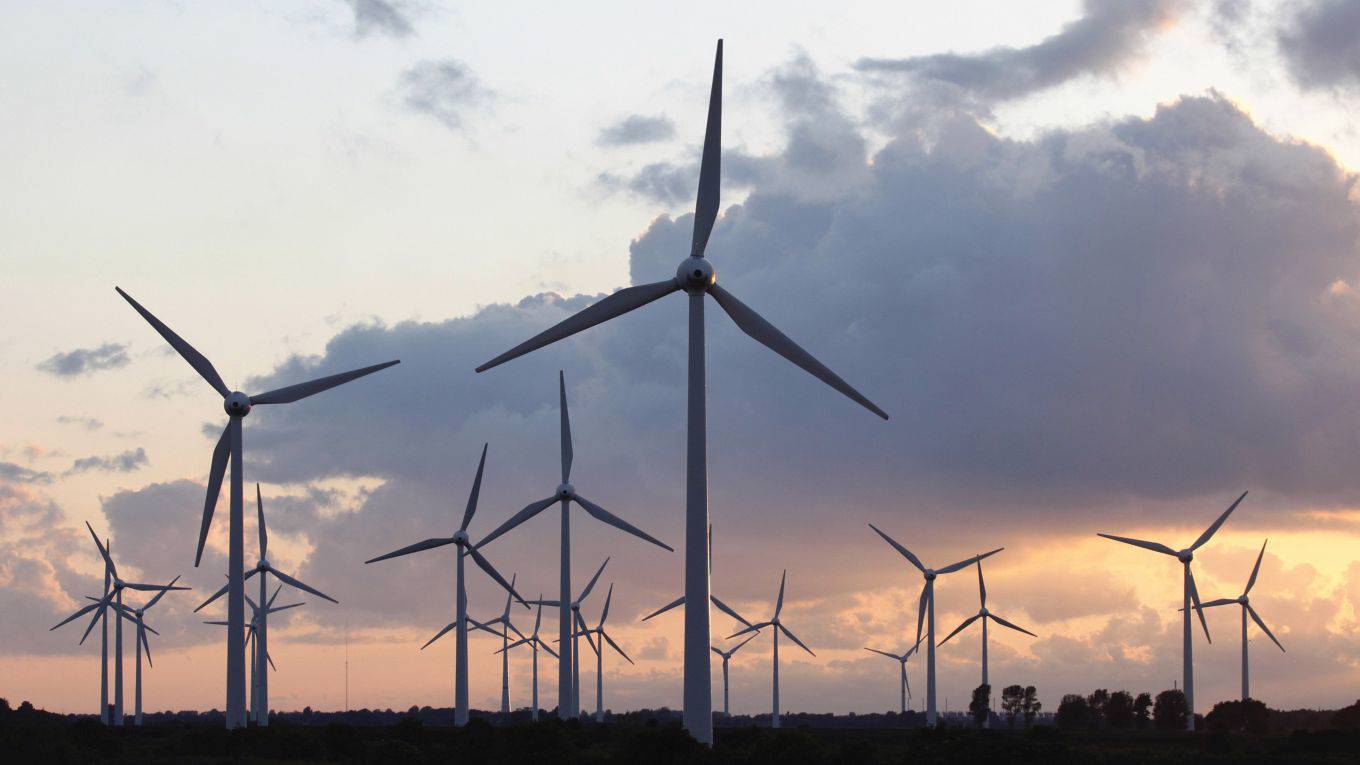 borrell7_plus49Construction PhotographyAvalonGetty Images_wind farm