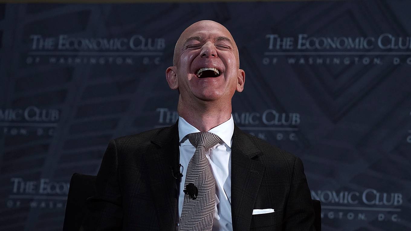 op_eeckhout1_Alex WongGetty Images_bezoslaughing