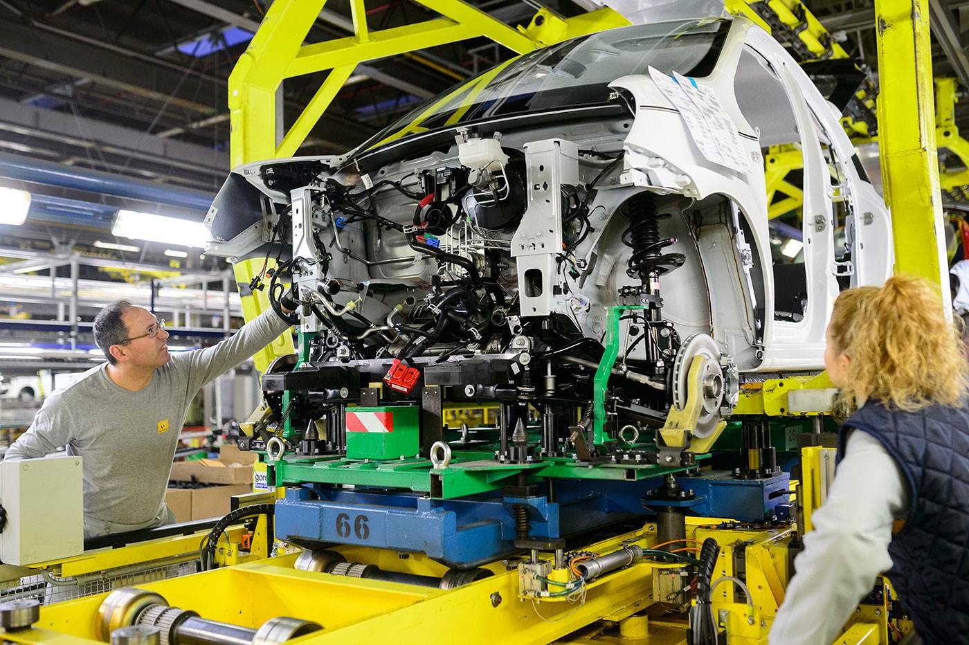 workers car factory
