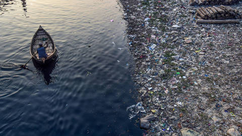 ghosh80_MUNIR UZ ZAMANAFP via Getty Images_plasticpollution