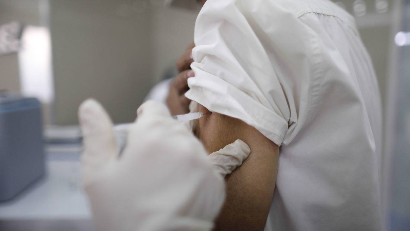 op_haseltine2_ Leonardo Fernandez ViloriaGetty Images_vaccine covid