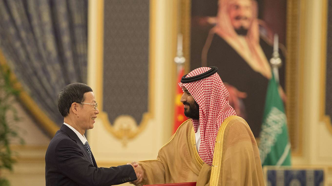 dalay2_ Bandar Algaloud Saudi Royal Council HandoutAnadolu AgencyGetty Images_mbs china
