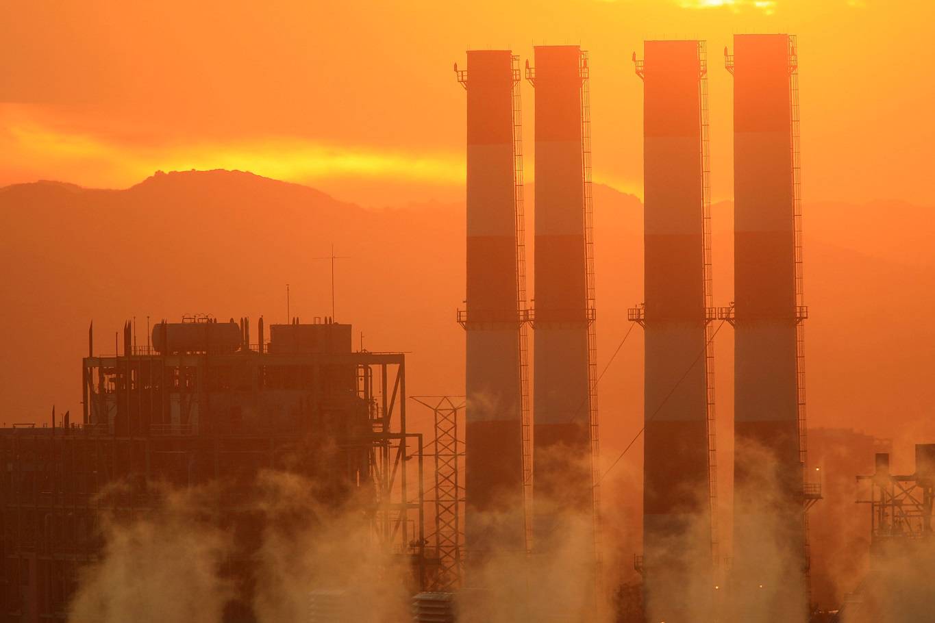 lamy9_David McNewGetty Images_climate change new panel