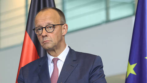 schwarzer11_NurPhotoGettyImages_merz_zelensky_visit