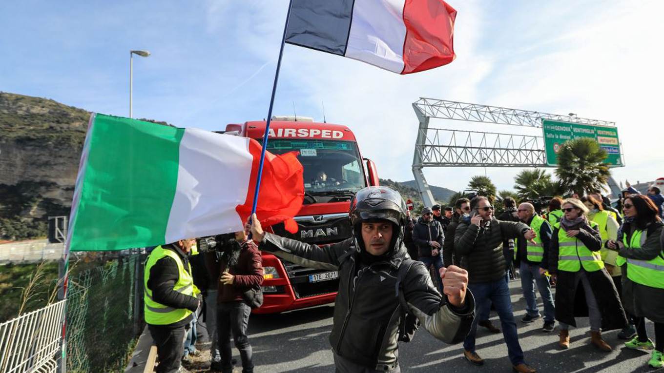italy yellow vests