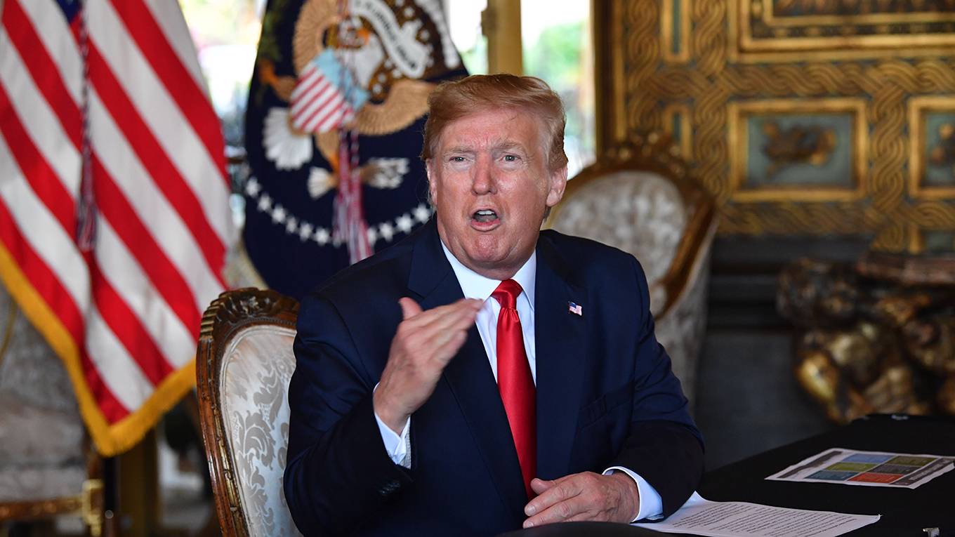 sachs320_NICHOLAS KAMMAFP via Getty Images_trumplookinglikeacrazychild