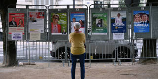 woods60_Gaizka IrozGettyImages_france_election_posters