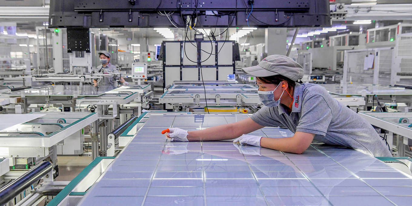 Who Should Build the Low-Carbon Economy? by Pedro Ivo Ferraz da Silva Who Should Build the Low-Carbon Economy? by Pedro Ivo Ferraz da Silva