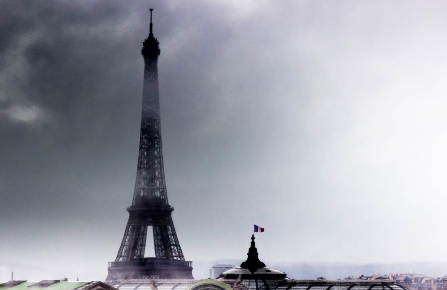 Eiffel Tower in misty weather