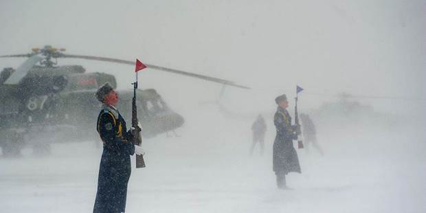 Belarus honor guards in front of new Russian Mi-8mtv-5 helicopters