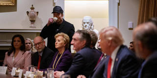 mahroum23_Andrew HarnikGettyImages_elon_musk_cabinet_meeting