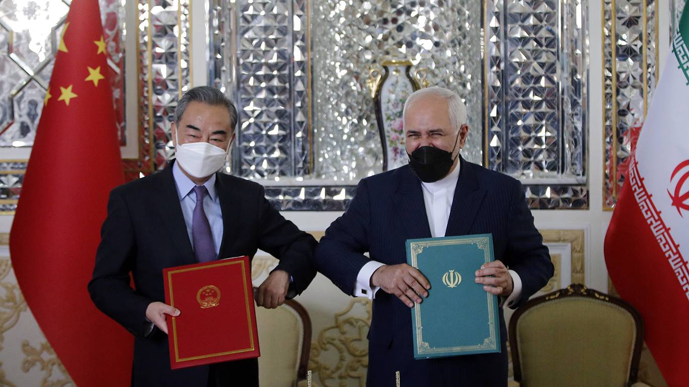 benami174_Fatemeh BahramiAnadolu Agency via Getty Images_wang yi iran china
