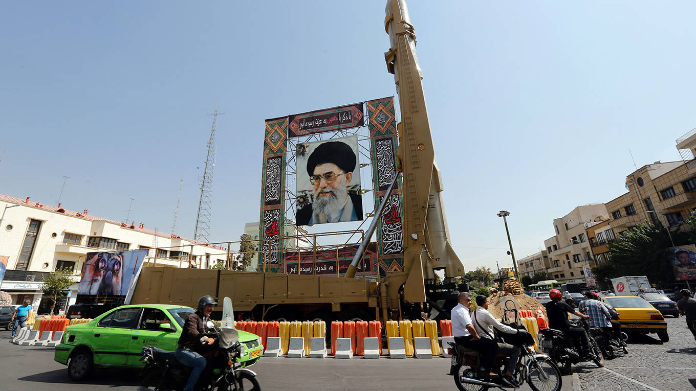 haykel12_STRAFPGetty Images_irandefensemonument