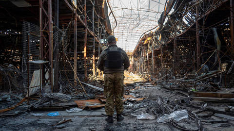 varoufakis91_SERGEY BOBOKAFP via Getty Images_ukraine war damage