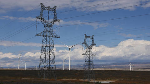 ghosh84_NurPhotoGettyImages_wind_power_grid