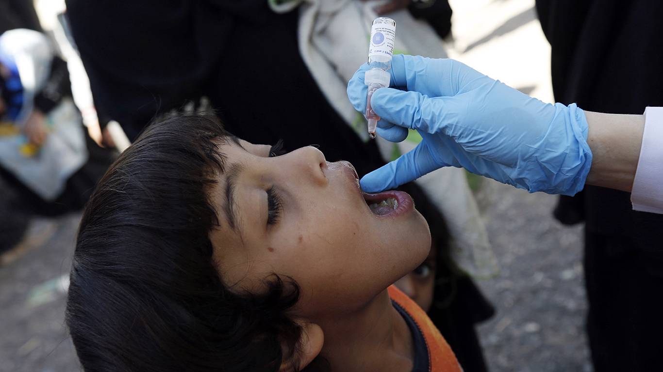 dentler2_ Mohammed HamoudAnadolu Agency via Getty Images_polio