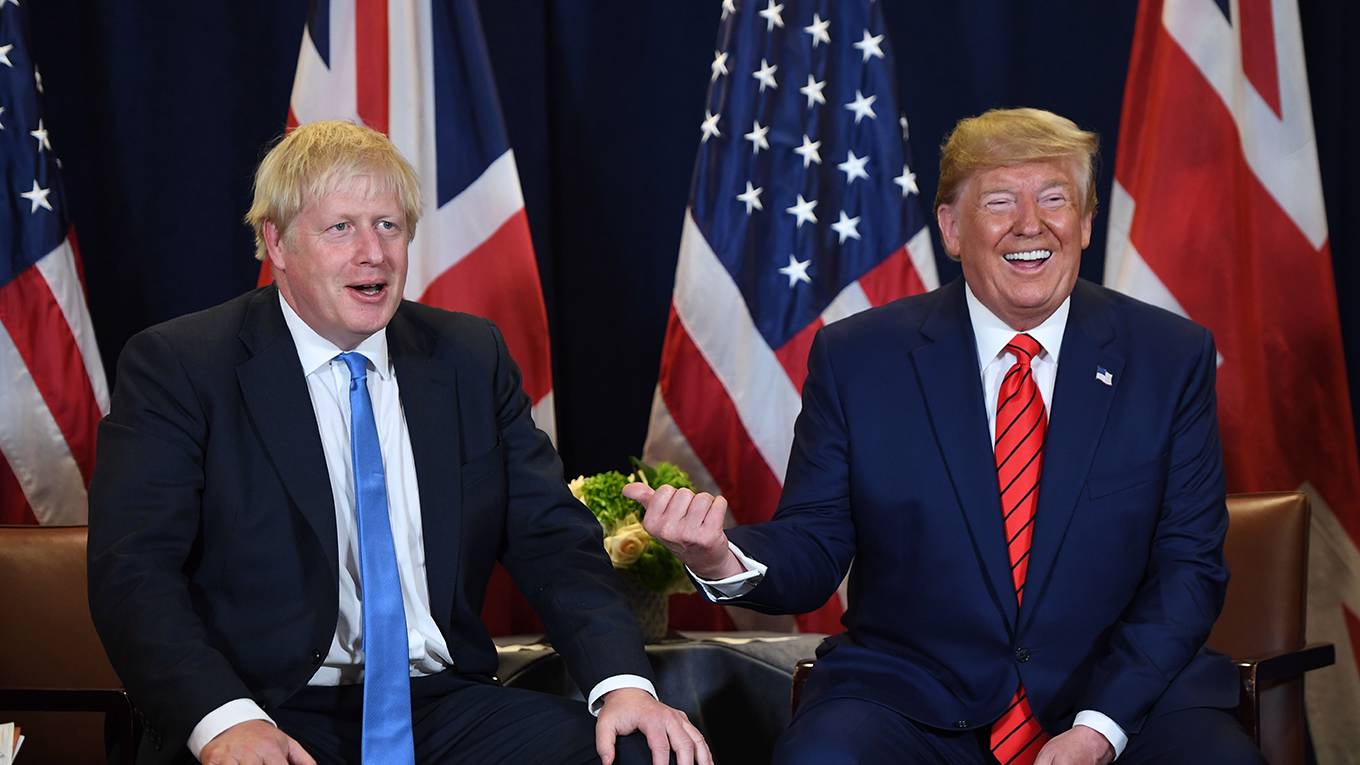 ortiz5_SAUL LOEBAFP via Getty Images_borisjohnsontrumpdumblaughing