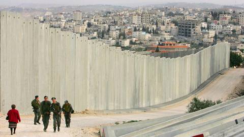 kuttab54_Paula BronsteinGetty Images_separation wall