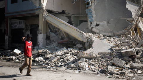velasco146_ JEAN-PHILIPPE KSIAZEKAFP via Getty Images_haitiearthquake