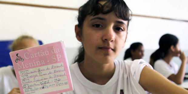 HPV vaccine girl Brazil