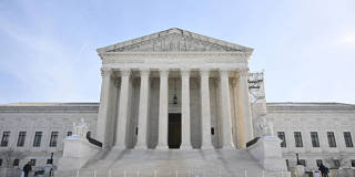 coral1_Mandel NganGettyImages_us_supreme_court