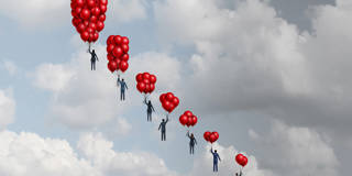 sheng89_wildpixel_businessmenfloatingballoons