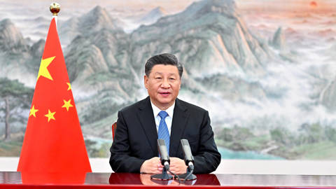 roach135_Li XuerenXinhua via Getty Images_xi jinping can end war