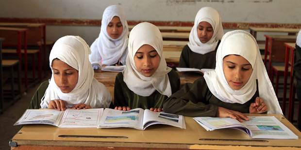 Yemeni girls in school