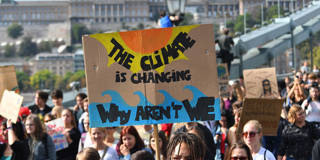 op_cliffe3_ATTILA KISBENEDEKAFP via Getty Images_climatechangeprotest