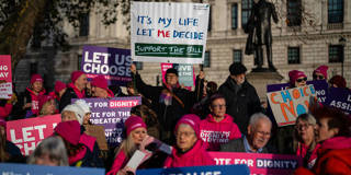 singer237_Carl CourtGettyImages_pro_euthanasia_protest_london