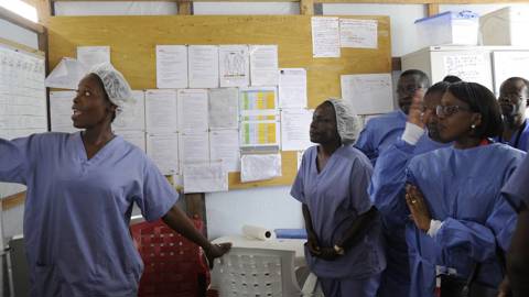 sirleaf7_ ZOOM DOSSOAFP via Getty Images_nurse liberia